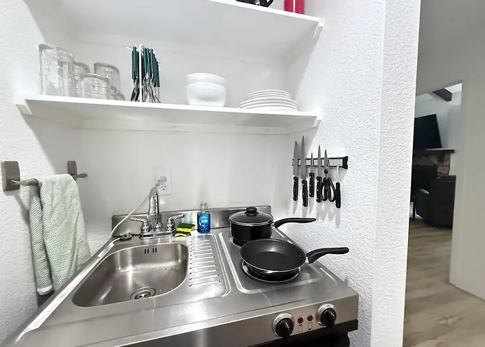 Holiday home Sports Village, 1 Bedroom 1 Ba, Studio, Kitchenette *
